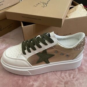 Vintage Havana White Gold Olive Lexa Low-Top Sneaker